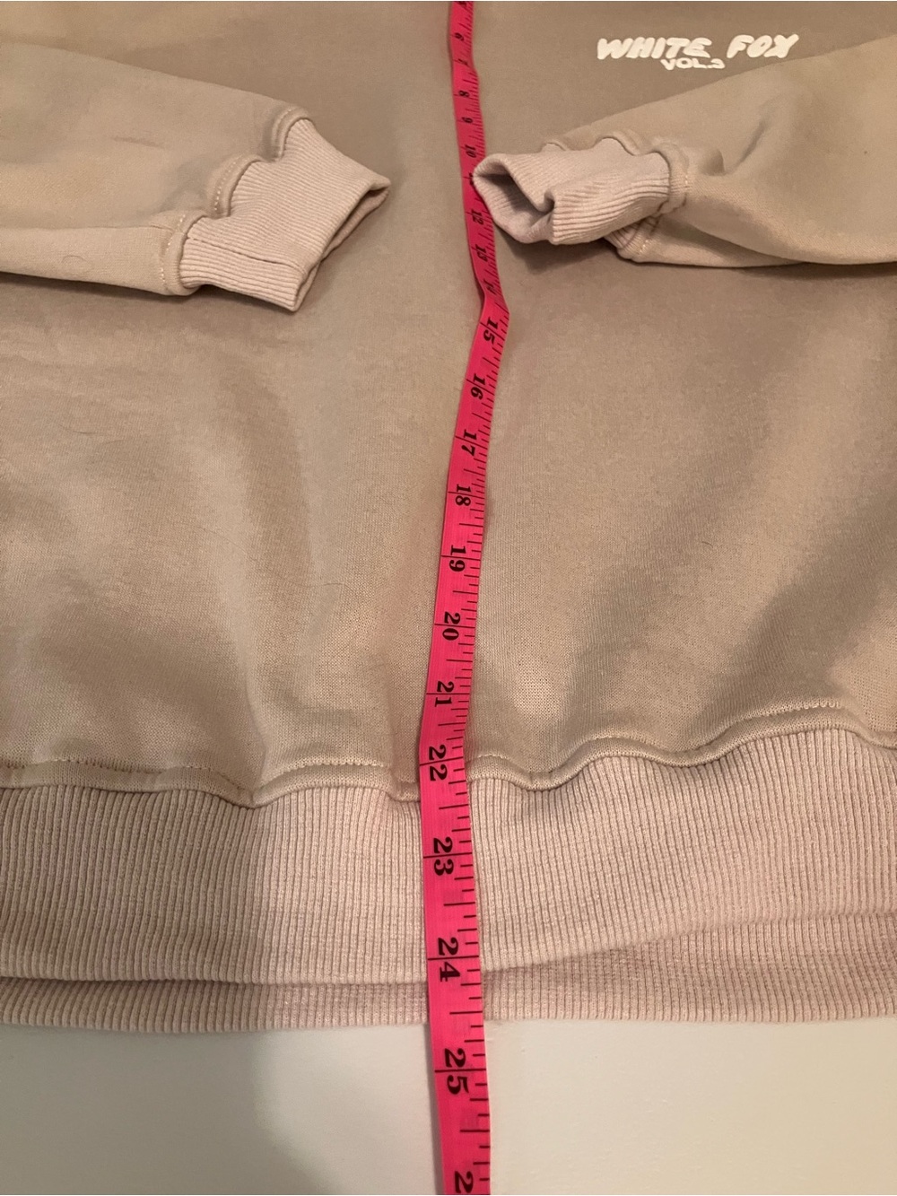 •SOLD•White Fox-Style Beige Hoodie Pullover Sweatshirt Small/Medium•SOLD• - Picture 10 of 10